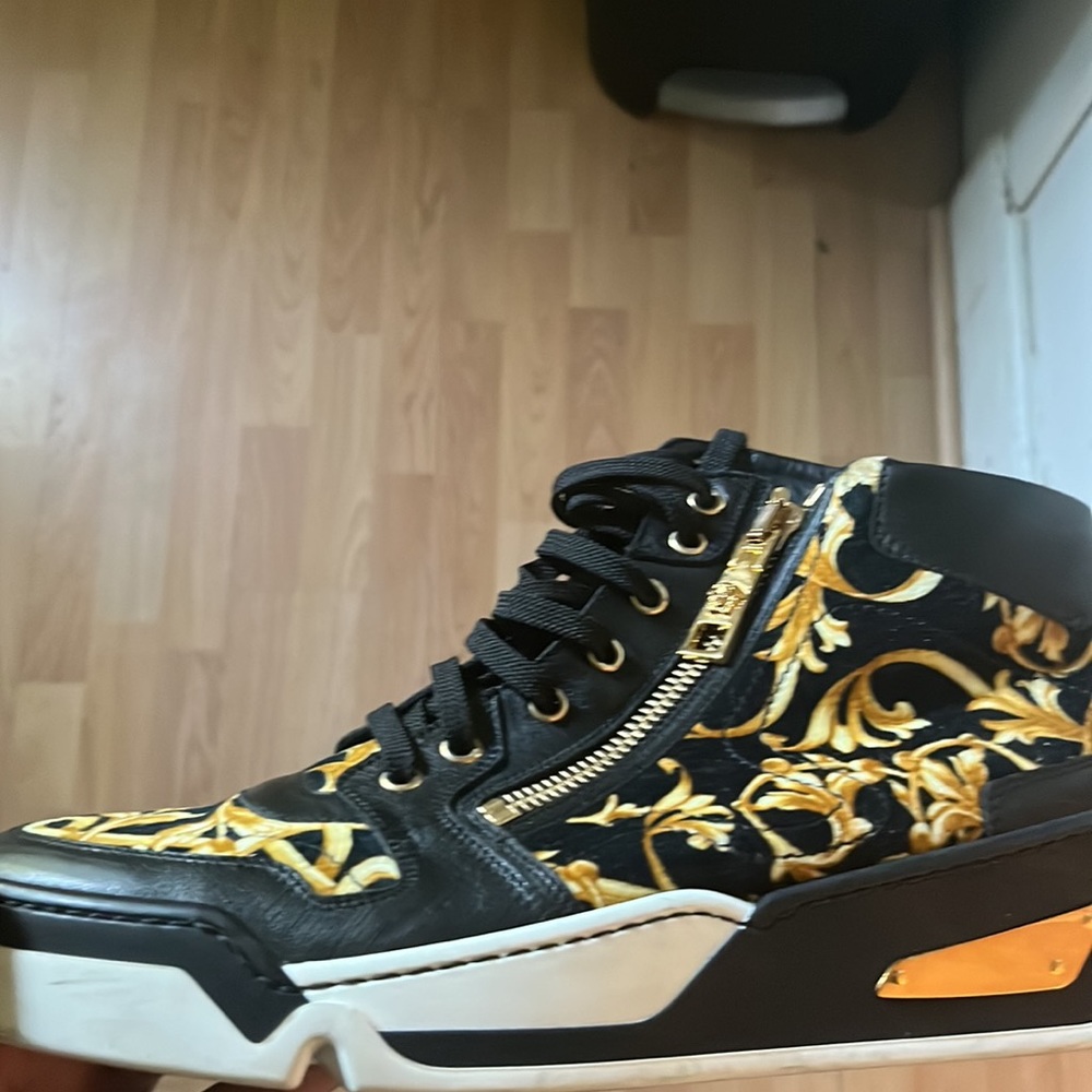 Versace High Tops - Picture 3 of 6